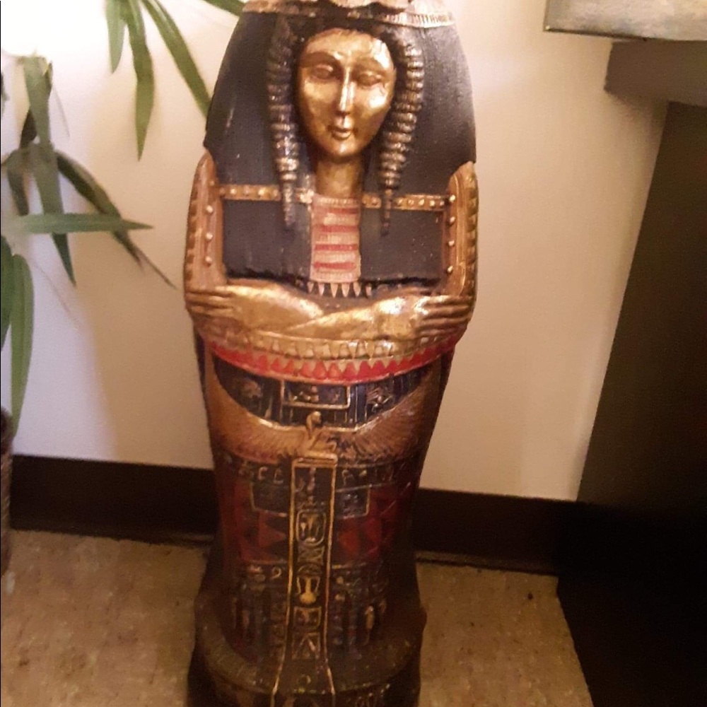 Wood crafted king tut book shelf